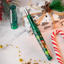Load image into Gallery viewer, BENU Euphoria Fountain Pen - Bear-y Merry Christmas (Limited Edition)