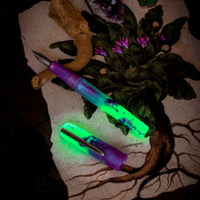 Load image into Gallery viewer, Benu Talisman - Mandrake Fountain Pen
