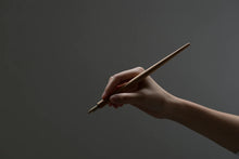 Load image into Gallery viewer, Kakimori Sakura Wood Nib Holder