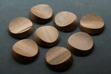 Load image into Gallery viewer, Kakimori Pen Rest - Yamazakura