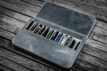 Load image into Gallery viewer, Galen Leather Leather Magnum Opus 12 Slots Hard Pen Case - Crazy Horse Smoky Grey

